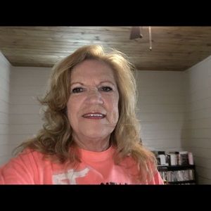 Meet your Posher, Brenda